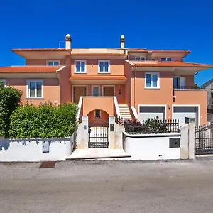 Martina , Rovigno Croazia